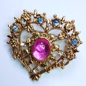 Vintage Elegance Heart Brooch